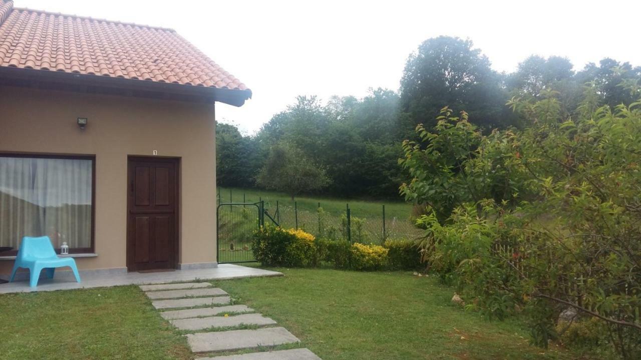 Apartamentos La Senda San Juan de Parres ภายนอก รูปภาพ